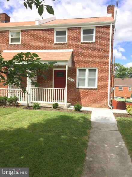 4502 Texas Ave SE, Washington, DC 20019
