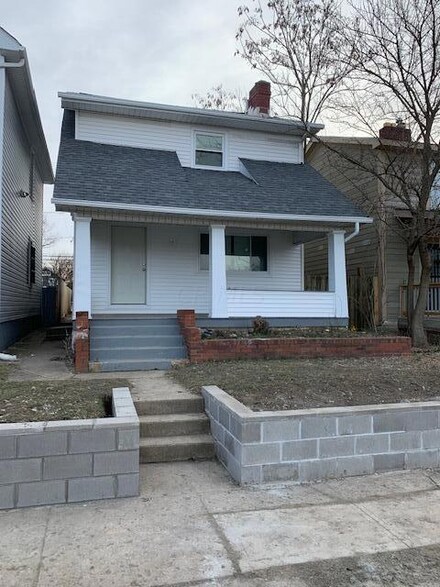110 S Oakley Ave, Columbus, OH 43204