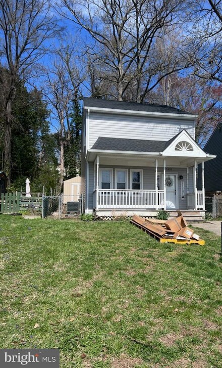 1810 Shore Dr, Edgewater, MD 21037
