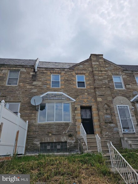 1239 Hellerman St, Philadelphia, PA 19111