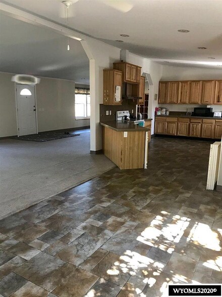 795 Garfield St, Lander, WY 82520