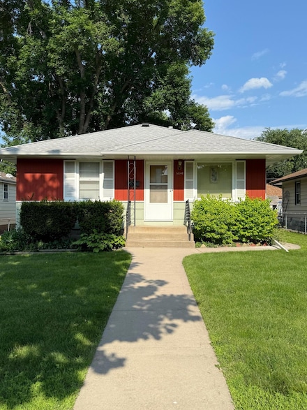 5040 Upton Ave N, Minneapolis, MN 55430