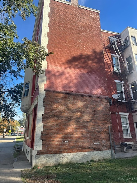 1916 Linn St, Cincinnati, OH 45214