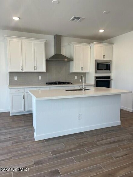 9360 E Supernova Dr, Mesa, AZ 85212