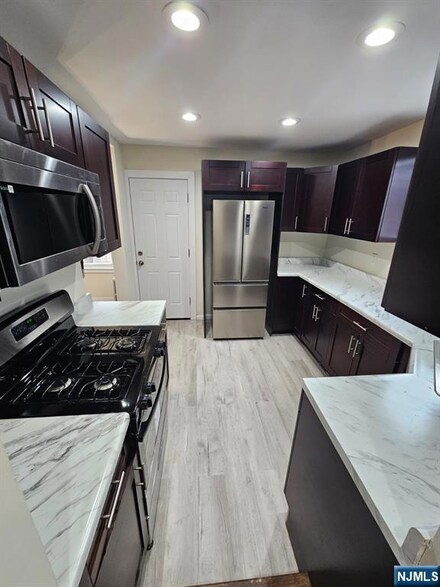 201-203 S 6th St Unit 2nd floor, Newark, NJ 07103
