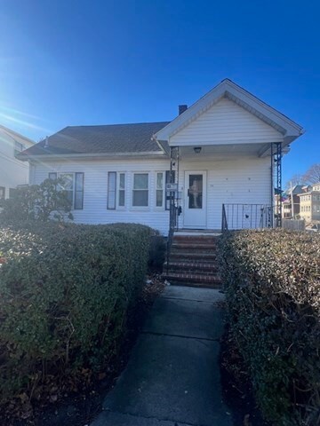 53 Dysart St, Quincy, MA 02169