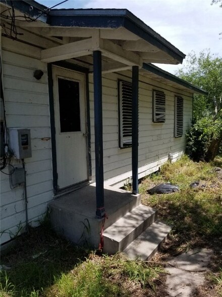 1625 Sycamore Place, Corpus Christi, TX 78416