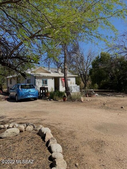 1500 E Knox Dr, Tucson, AZ 85719