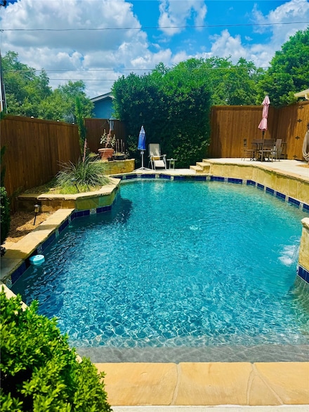 10027 Silvertree Dr, Dallas, TX 75243