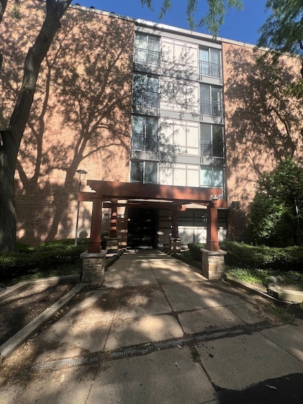 5800 Oakwood Dr Unit 2F, Lisle, IL 60532