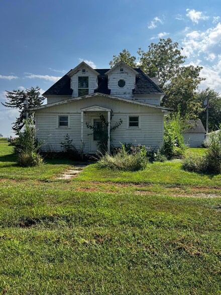 315 4th St, Nassau, MN 56257