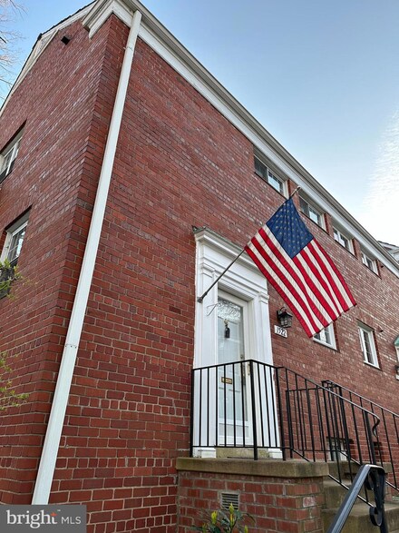 1522 Mount Eagle Place, Alexandria, VA 22302