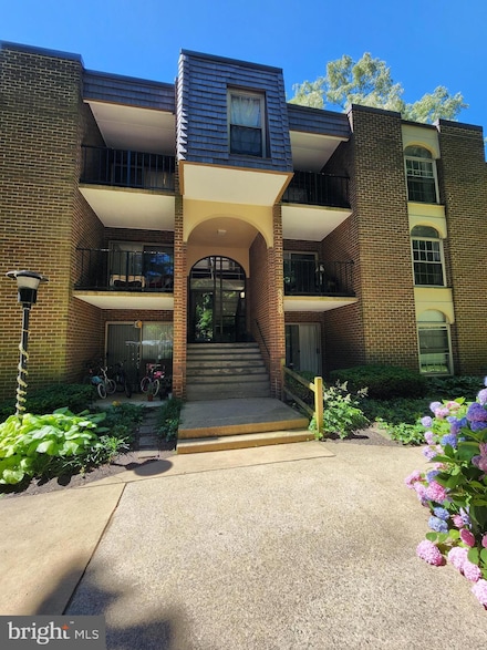3358 Woodburn Rd Unit 23, Annandale, VA 22003