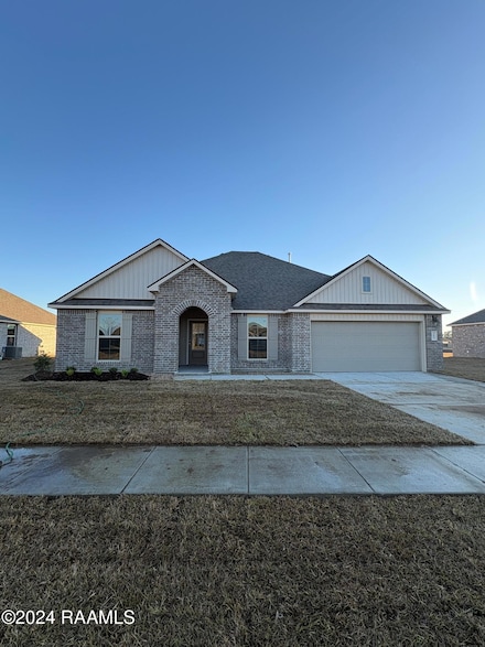 503 Fontaine Ct, Breaux Bridge, LA 70517