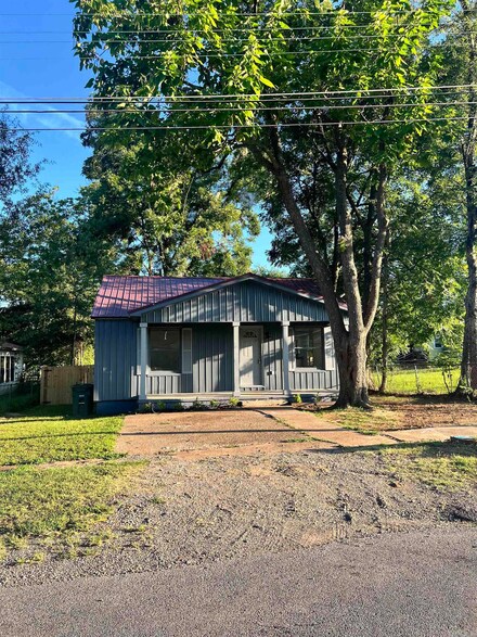102 Arch St, Bald Knob, AR 72010