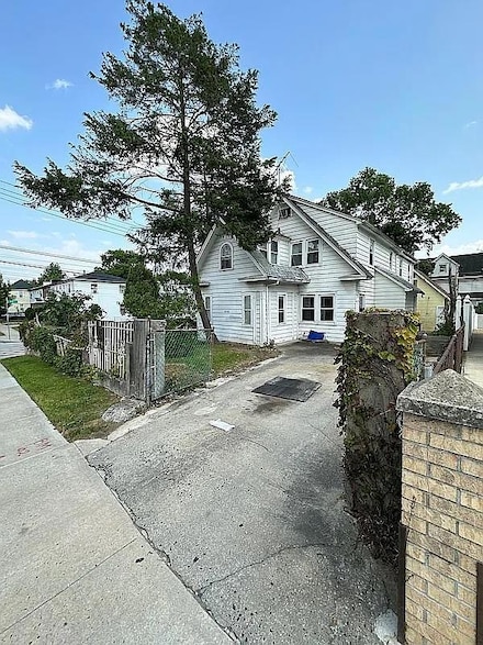 19726 90th Ave, Hollis, NY 11423