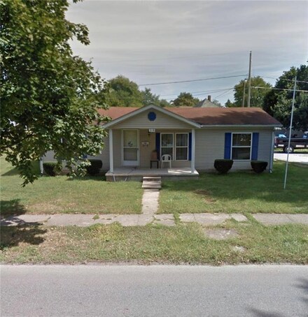 518 N Main St, Fairmount, IN 46928