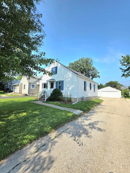 1170 Lois Ave, Brookfield, WI 53045
