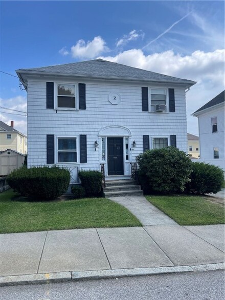 69 Home Ave, Providence, RI 02908
