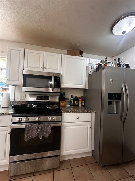 235 Charles St Unit 1, Cambridge, MA 02141