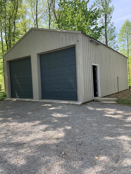 423 Lorel Dunbar Rd, Jamestown, KY 42629
