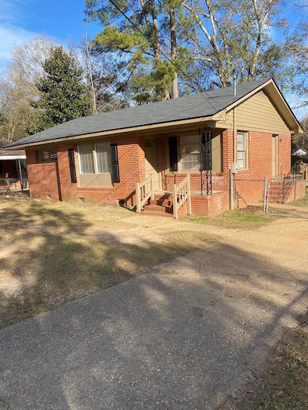 800 Crockett Dr, Columbus, GA 31904