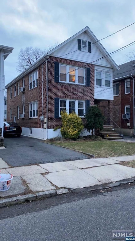 67 Oak Ridge Ave, Nutley, NJ 07110