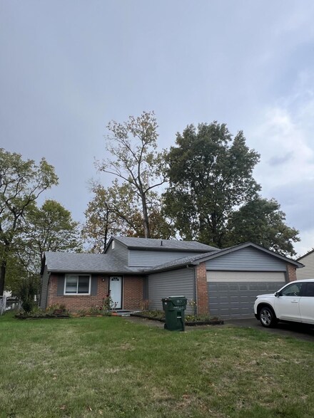 2923 Chimney Point Dr, Columbus, OH 43231