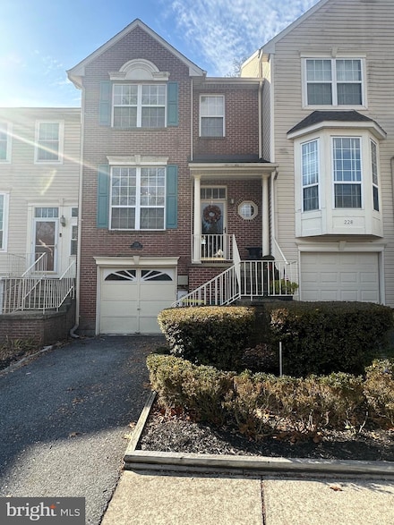 226 Cayman Ct, Wilmington, DE 19808