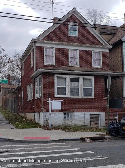 58 Laurel Ave, Staten Island, NY 10304