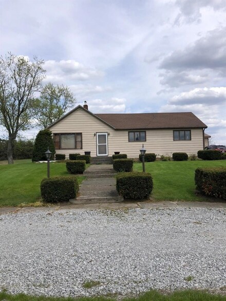5607 N 700 W, Rensselaer, IN 47978