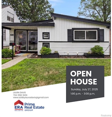 1114 E Meyers Ave, Hazel Park, MI 48030