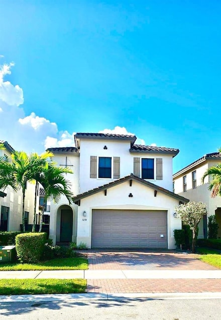 3238 W 97th St, Hialeah, FL 33018