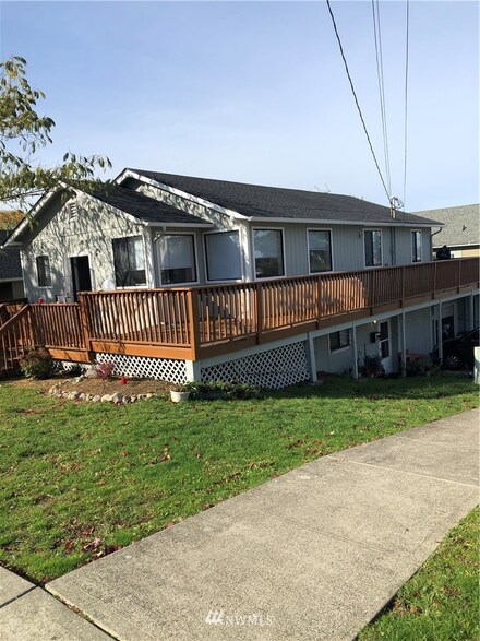 401 S 30th St, Tacoma, WA 98402