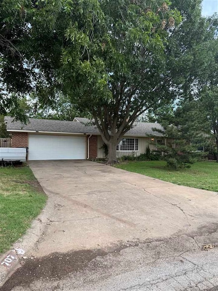 707 NW 36th St, Lawton, OK 73505