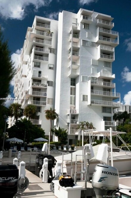 150 SE 25th Rd Unit 6M, Miami, FL 33129
