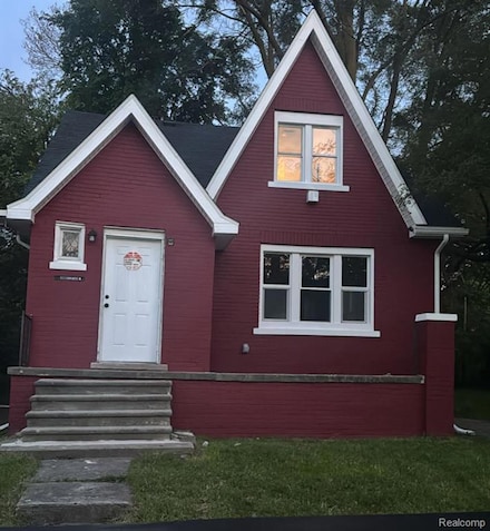 13332 Maiden St, Detroit, MI 48213