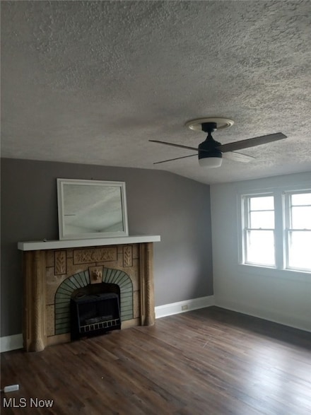 2029 Spring Rd, Cleveland, OH 44109