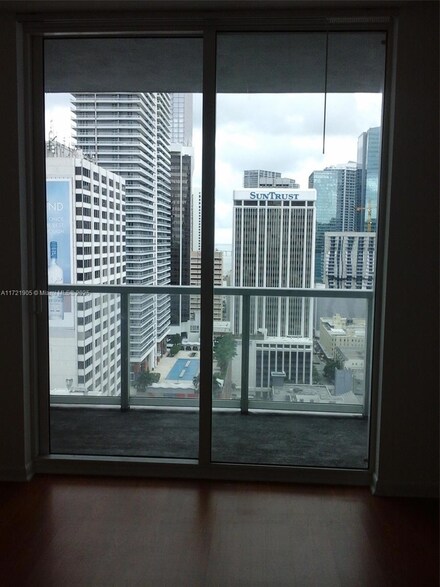 244 Biscayne Blvd Unit 2707, Miami, FL 33132