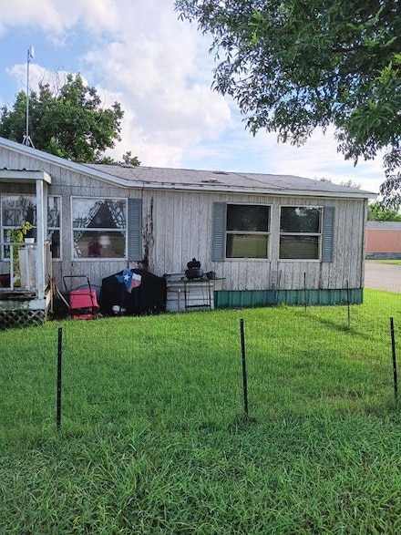 310 Farm To Market Road 107 Unit B-2, Gatesville, TX 76528