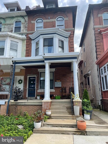 1839 N 33rd St, Philadelphia, PA 19121
