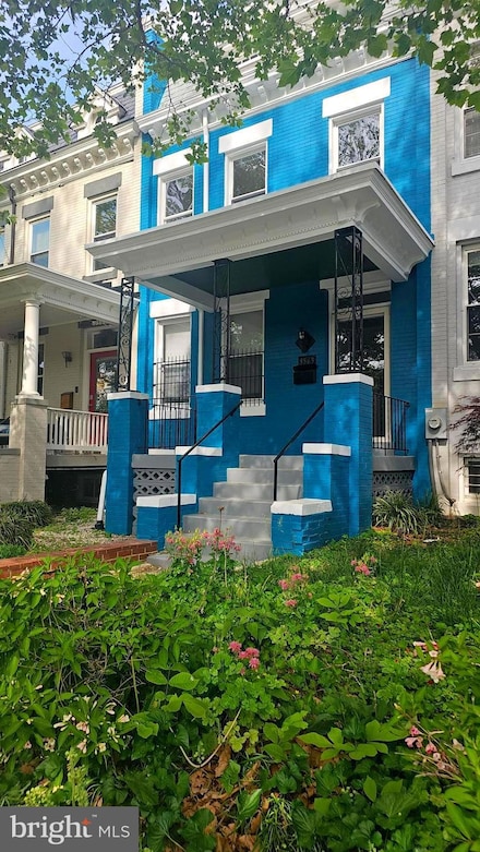 3563 Holmead Place NW, Washington, DC 20010