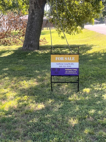 2728 Lyola St, Dallas, TX 75241