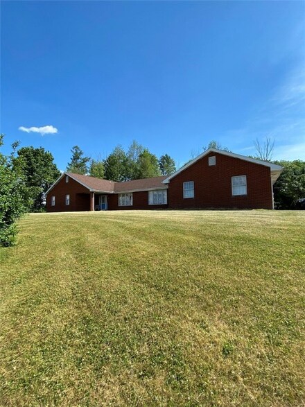 1376 Coon Rd, Punxsutawney, PA 15767