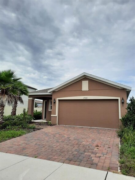 17401 Painted Leaf Way, Clermont, FL 34714