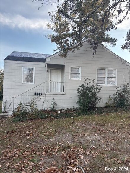 2912 Hummingbird Ln, Augusta, GA 30906