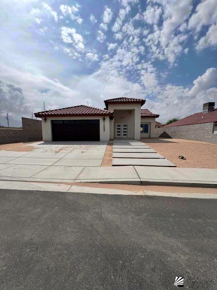 1667 Union St, San Luis, AZ 85349