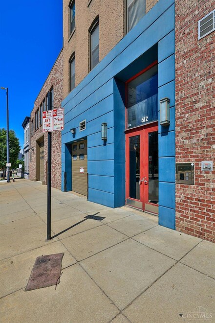 512 Reading Rd, Cincinnati, OH 45202