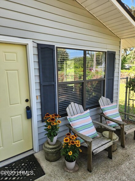 1005 15th St, Port Royal, SC 29935