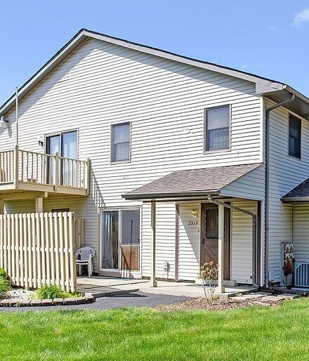 2319 Carnation Dr Unit 307C, Crest Hill, IL 60403